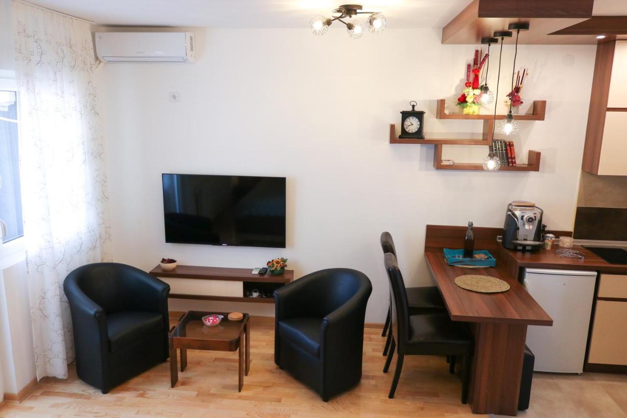 Dm Apartment Ni Exterior foto